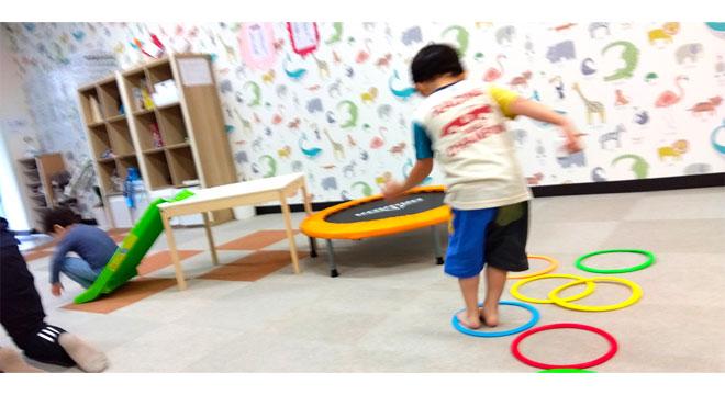 株式会社根日屋