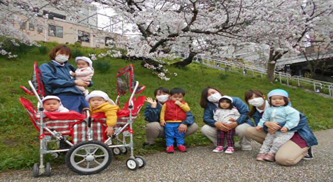 めいてつ保育ステーション名駅ぽっぽ園