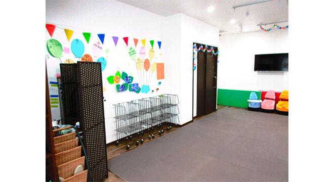 株式会社　藤成