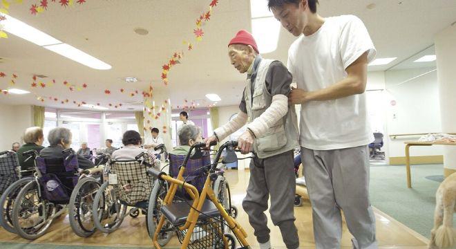 介護老人保健施設　寿里苑フェリス