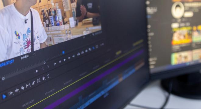 EachQWorK株式会社